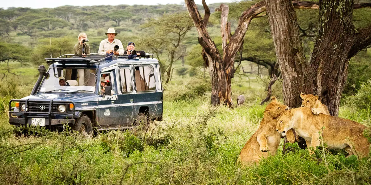 5-days-gorilla-safari-by-road5 5-days-gorilla-safari-by-road5